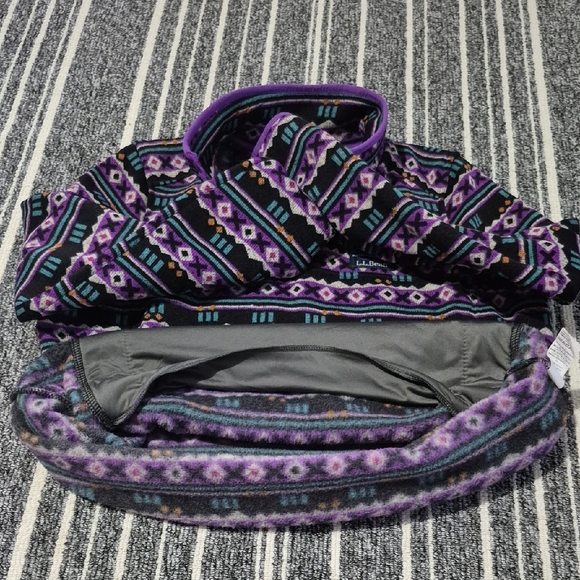 L.L.Bean Sweater Fleece Pullover - Picture 6 of 8